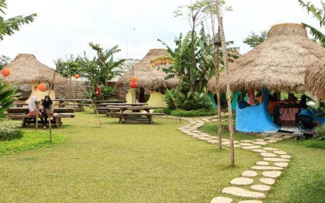 Hobbit Hill Cileungsi